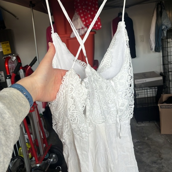 LACE ROMPER - Picture 2 of 2